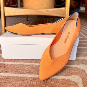 *NWOT* Rothy's Pointed Flats